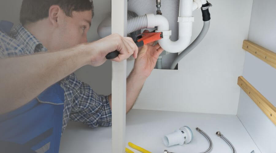 Expert burst pipe repair services in Hanna, IN